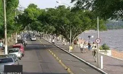 Terreno em Porto Alegre, no bairro Guarujá, à venda.