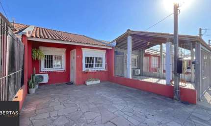 Casa com 2 quartos à venda na Rua Padre Henrique Pauquet, 141, Hípica, Porto Alegre