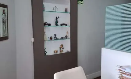 Ponto comercial para alugar na Rua Vicente da Fontoura, 2415, Rio Branco, Porto Alegre