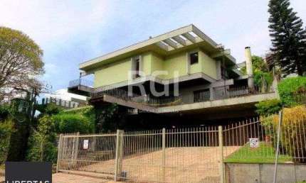 Casa para Venda - 700m², 4 dormitórios, sendo 4 suites, 6 vagas - Vila Conceição