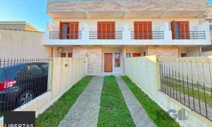 Casa para Venda - 79m², 2 dormitórios, sendo 2 suites, 2 vagas - Portal do Guarujá
