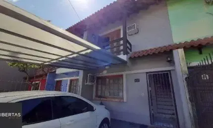 Casa para Venda - 73m², 2 dormitórios, 1 vaga - Hípica