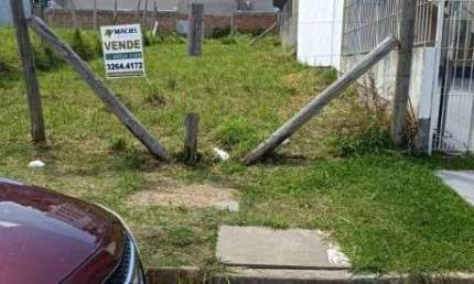 Terreno à venda na Rua Irmão Jaime Biazus, 240, Guarujá, Porto Alegre