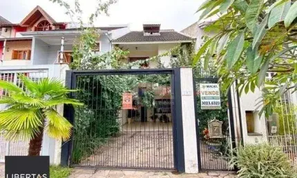 Casa em porto alegre, no bairro espírito santo, com 3 dormitório(s), à venda.