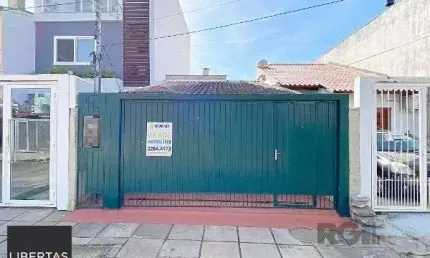Casa em Porto Alegre, no bairro Aberta dos Morros, com 2 dormitório(s), e 2 banheiros, à venda.