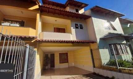 Casa em Porto Alegre, no bairro Espírito Santo, com 3 dormitório(s), e 3 banheiros, à venda.