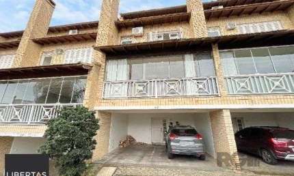 Casa Condominio em Porto Alegre, no bairro Sétimo Céu, com 4 dormitório(s), e 4 banheiros, à venda.