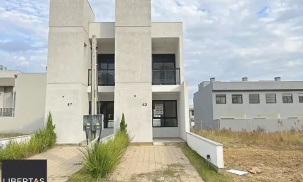 Casa em porto alegre, no bairro hípica, com 2 dormitório(s), e 2 banheiros, à venda.