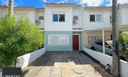 Casa com 3 quartos à venda na Avenida Edgar Pires de Castro, 2520, Hípica, Porto Alegre