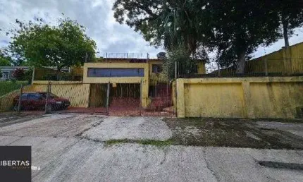 Casa em Porto Alegre, no bairro Belém Novo, com 3 dormitório(s), e 3 banheiros, à venda.