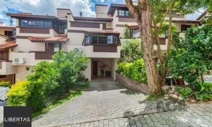 Casa condominio em porto alegre, no bairro vila conceição, com 3 dormitório(s), e 3 banheiros, à venda.