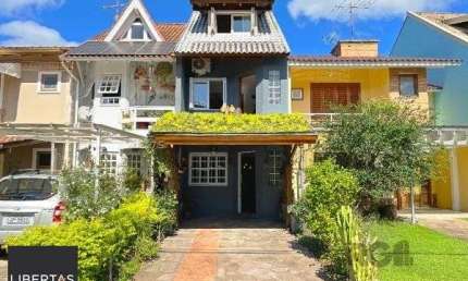 Casa Condominio em Porto Alegre, no bairro Cavalhada, com 3 dormitório(s), e 3 banheiros, à venda.