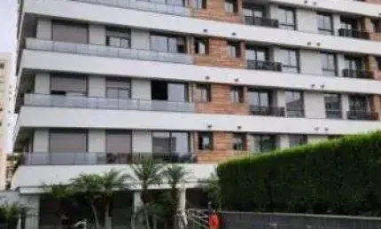 Studio em Porto Alegre, no bairro Tristeza, com 1 dormitório(s), e 1 banheiros, à venda.