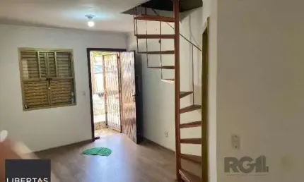 Casa em condomínio fechado com 2 quartos à venda na Avenida Vicente Monteggia, 2772, Cavalhada, Porto Alegre