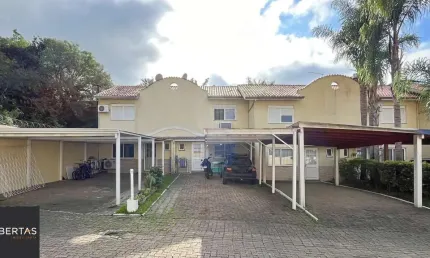 Casa em condomínio fechado com 2 quartos à venda na Avenida Edgar Pires de Castro, 350, Hípica, Porto Alegre