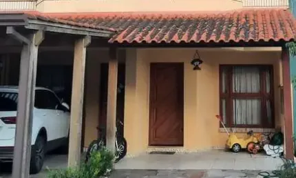 Casa em Condomínio, 131m², 2 dormitórios, 1 vaga no bairro Cavalhada
