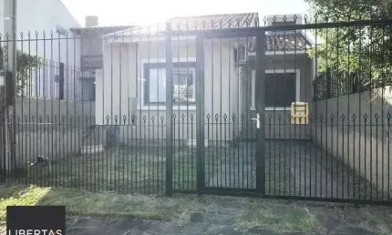 Casa para Venda - 66m², 2 dormitórios, 2 vagas - Hípica