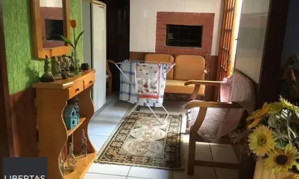 Casa para Venda - 220m², 4 dormitórios, sendo 2 suites, 3 vagas - Restinga