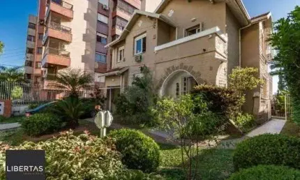 Casa com 4 quartos à venda na Rua Dário Pederneiras, 349, Petrópolis, Porto Alegre