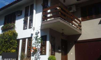 Casa em Condomínio à Venda no Bairro Tristeza – Zona Sul de Porto Alegre