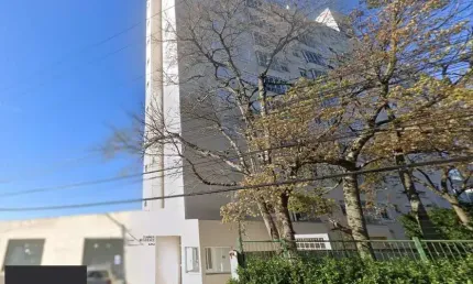 Apartamento com 02 quartos e 01 vaga escriturada no Bairro Cavalhada