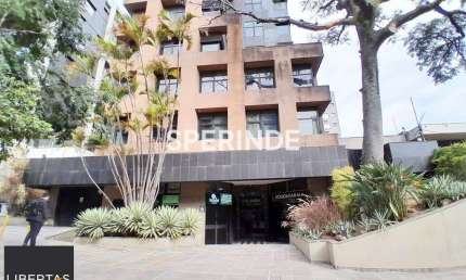 Barracão / Galpão / Depósito à venda na Avenida Cristóvão Colombo, 2937, Floresta, Porto Alegre