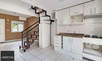 Casa em Condomínio com 3 quartos, 1 vaga e 98m² Avenida Juca Batista - Ipanema, Porto Alegre