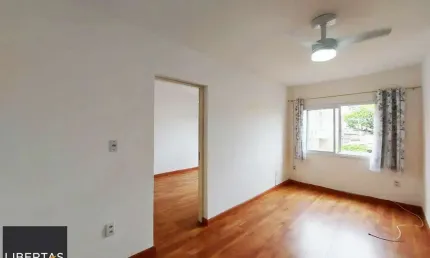 Apartamento de 1 dormitório com 1 vaga no Bairro Coronel Aparício Borges