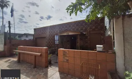 Casa com 3 quartos à venda na Avenida Edgar Pires de Castro, 3190, Restinga, Porto Alegre