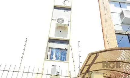 Apartamento de 2 quartos, suíte e 2 vagas de garagem no bairro Bom Fim em POA/RS