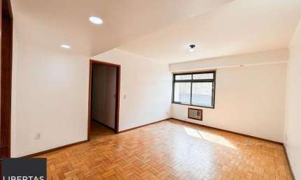 Apartamento com 3 quartos à venda na Rua Laurindo, 78, Santana, Porto Alegre
