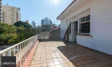 Casa com 3 quartos à venda na Rua Dário Pederneiras, 512, Petrópolis, Porto Alegre
