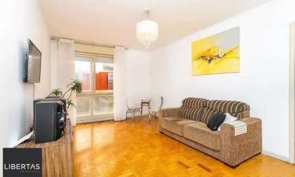Apartamento 02 dormitórios com garagem convencionada 'fixa'