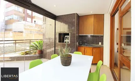 Apartamento à venda no bairro Auxiliadora em Porto Alegre/RS