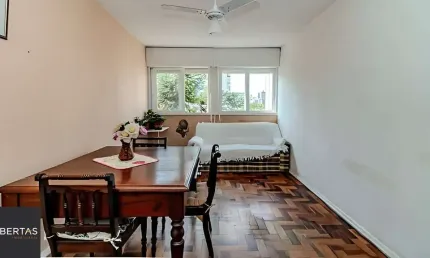 Apartamento com 3 quartos à venda na Rua Guilherme Alves, 546, Petrópolis, Porto Alegre