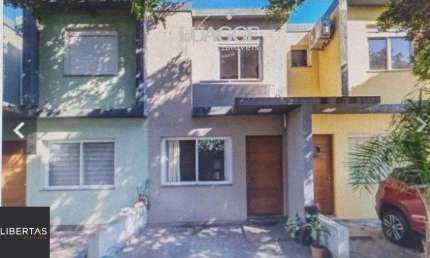 Casa em condomínio fechado com 2 quartos à venda na Rua Coronel Frederico Carlos Gomes, 110, Vila Nova, Porto Alegre