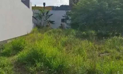 Vendo terreno 6x25,87 no loteamento ipanema residence park