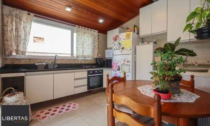 Apartamento à venda no bairro Passo D'areia em Porto Alegre/RS