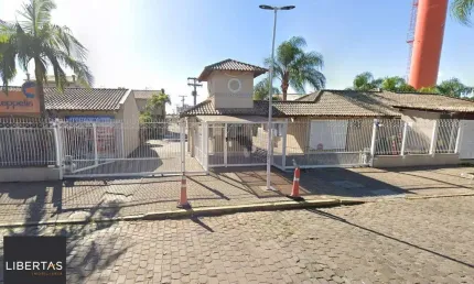 Casa em condomínio com 03 quarto e 01 vaga no bairro humaitá