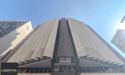 Barracão / Galpão / Depósito à venda na Avenida Borges de Medeiros, 659, Centro Histórico, Porto Alegre