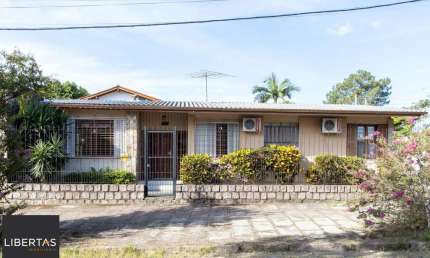 Casa para Venda - 180m², 3 dormitórios, sendo 1 suites, 2 vagas - Ipanema