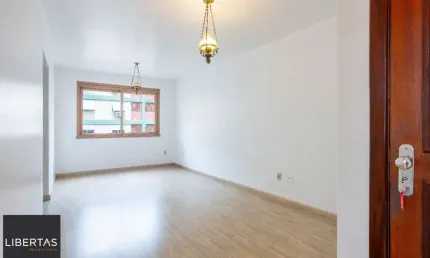Apartamento de 72 metros privativos com 2 dormitórios no bairro petrópolis