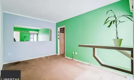 Na Rua Demétrio Ribeiro: apartamento de 1 dormitório reformado