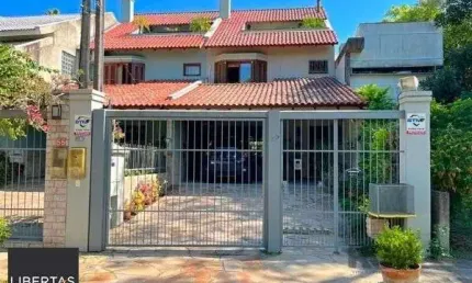 Casa em porto alegre, no bairro ipanema, com 3 dormitório(s), e 3 banheiros, à venda.