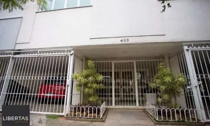 **cobertura residencial de 2 quartos e duas vagas de garagem no bairro petrópolis, porto alegre, rs**