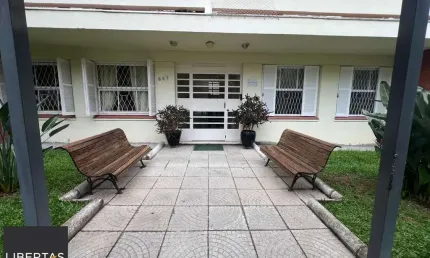 Apartamento 3 dormitórios, sacada em 107m2 no bairro menino deus