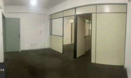 Sala comercial à venda na Rua Coronel Fernando Machado, 981, Centro Histórico, Porto Alegre