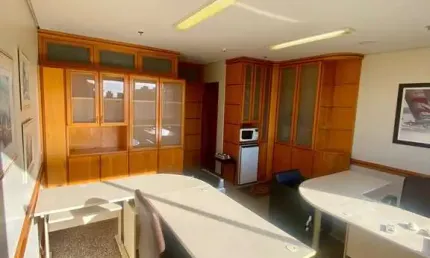 Slaa comercial mobiliada  no bairro Boa Vista, 1 vaga de garagem.