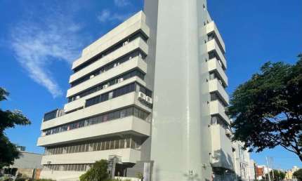 Sala Comercial de 48 m² com garagem, prédio com portaria presencial