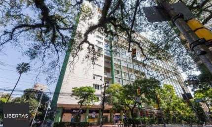 Apartamento no edificio Esplanada 03 dormitórios no Bairro Moinhos de Vendo em Porto Alegre
